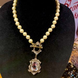Pearl and crystal statement necklace and earrings